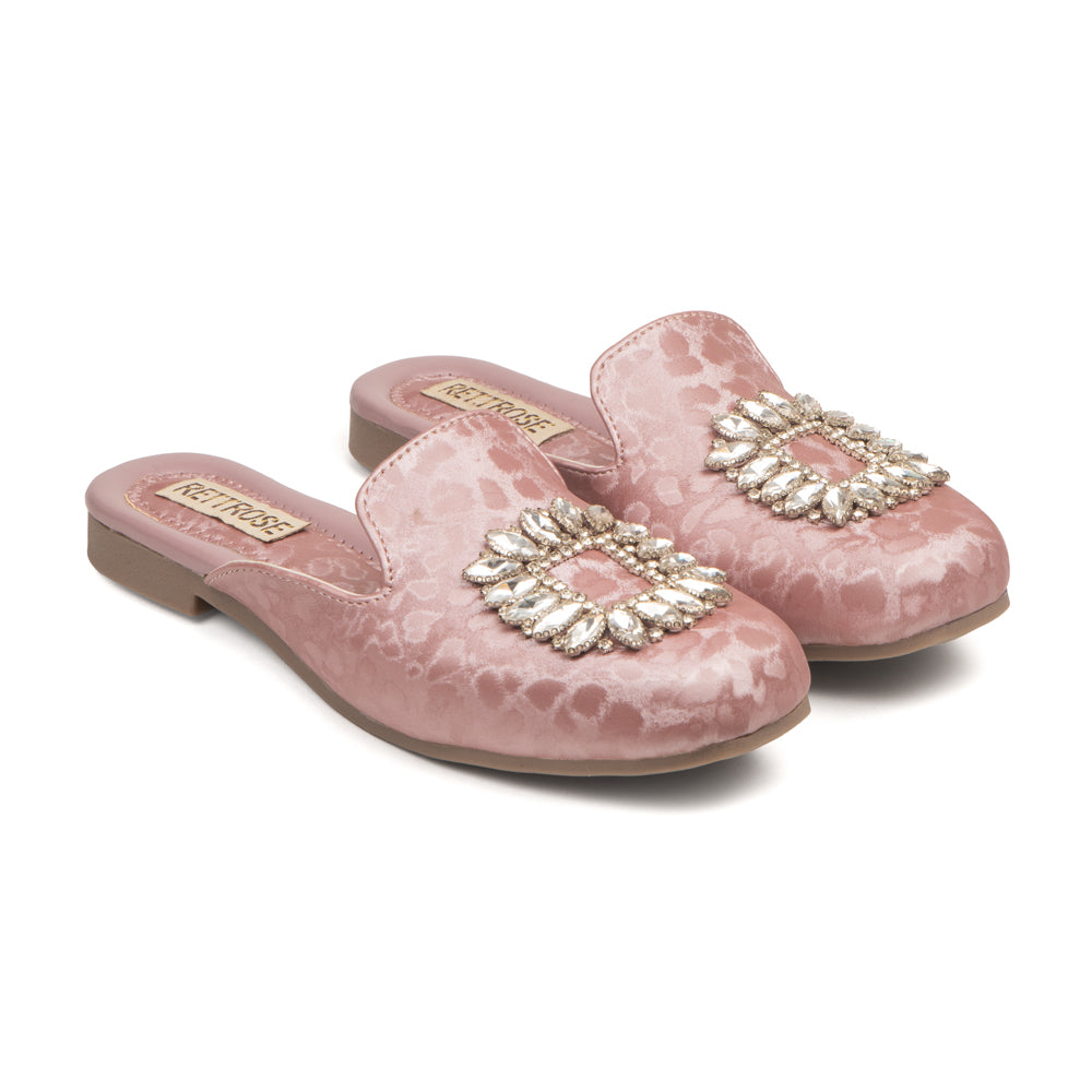 Gulnaar Embellished Flat Sandals