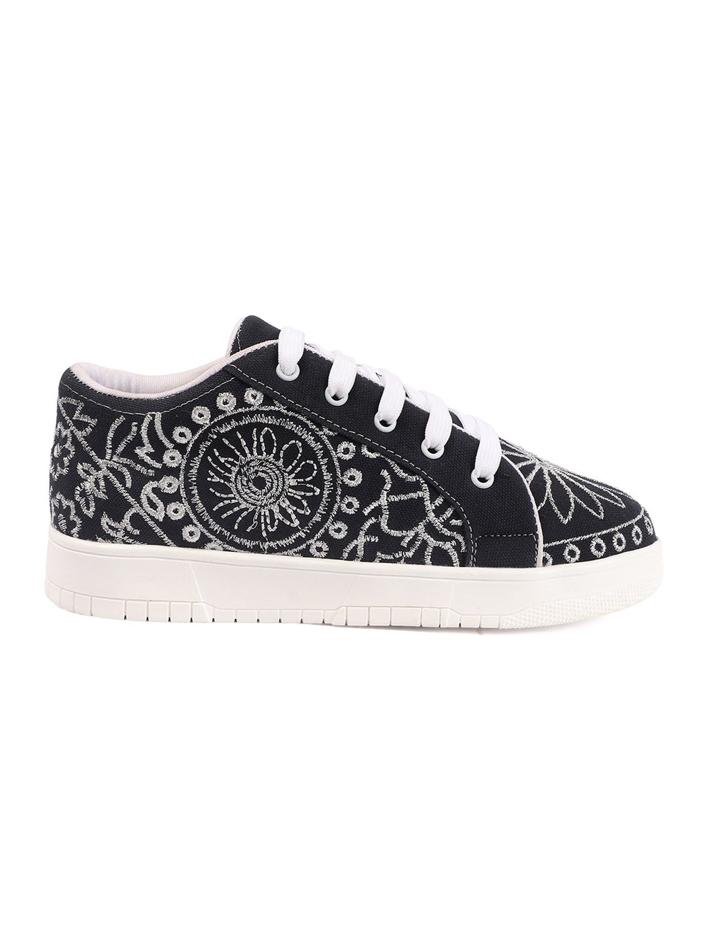 Rangrez Embellished Sneakers