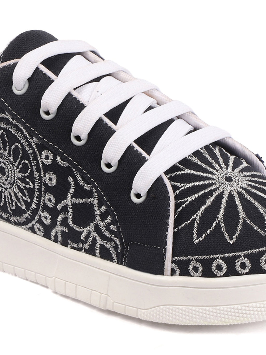 Rangrez Embellished Sneakers