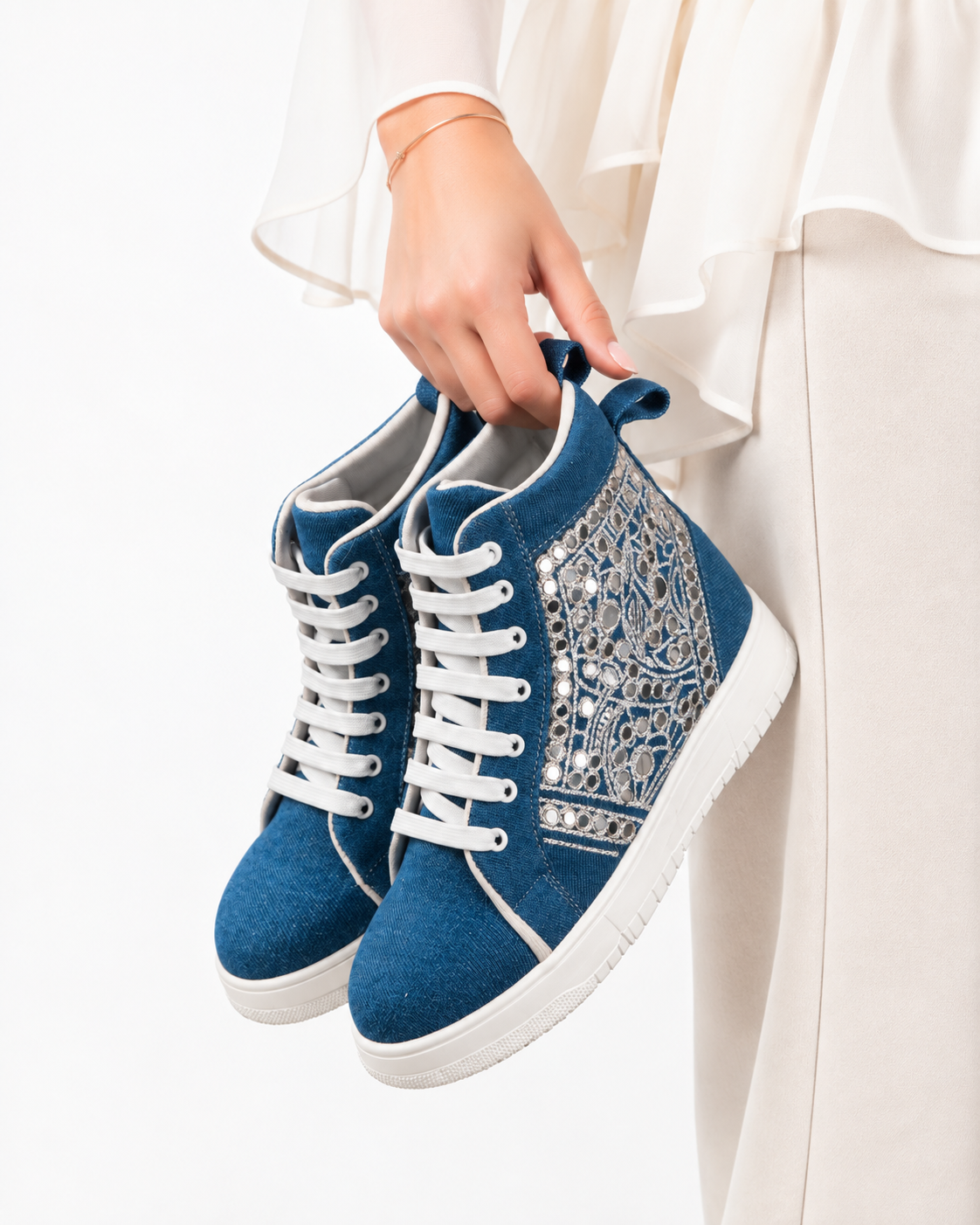 Aarsi Banjara High-Ankle Sneakers
